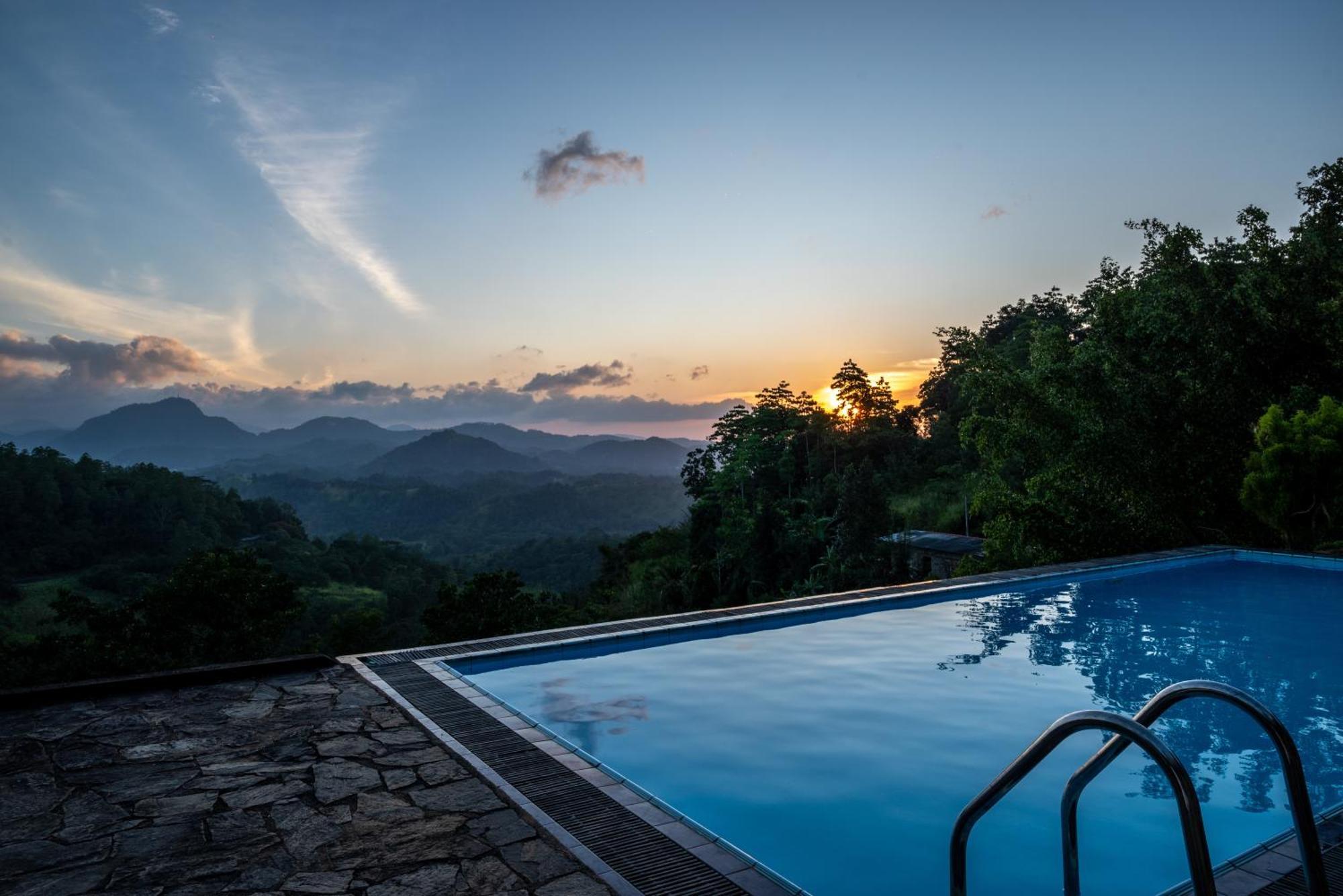 Sky Lodge Канди Экстерьер фото