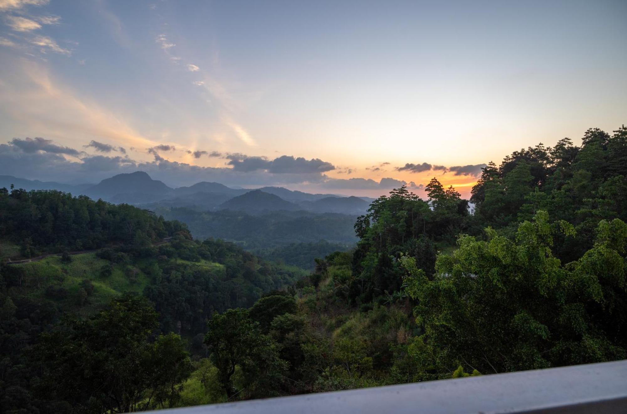 Sky Lodge Канди Экстерьер фото