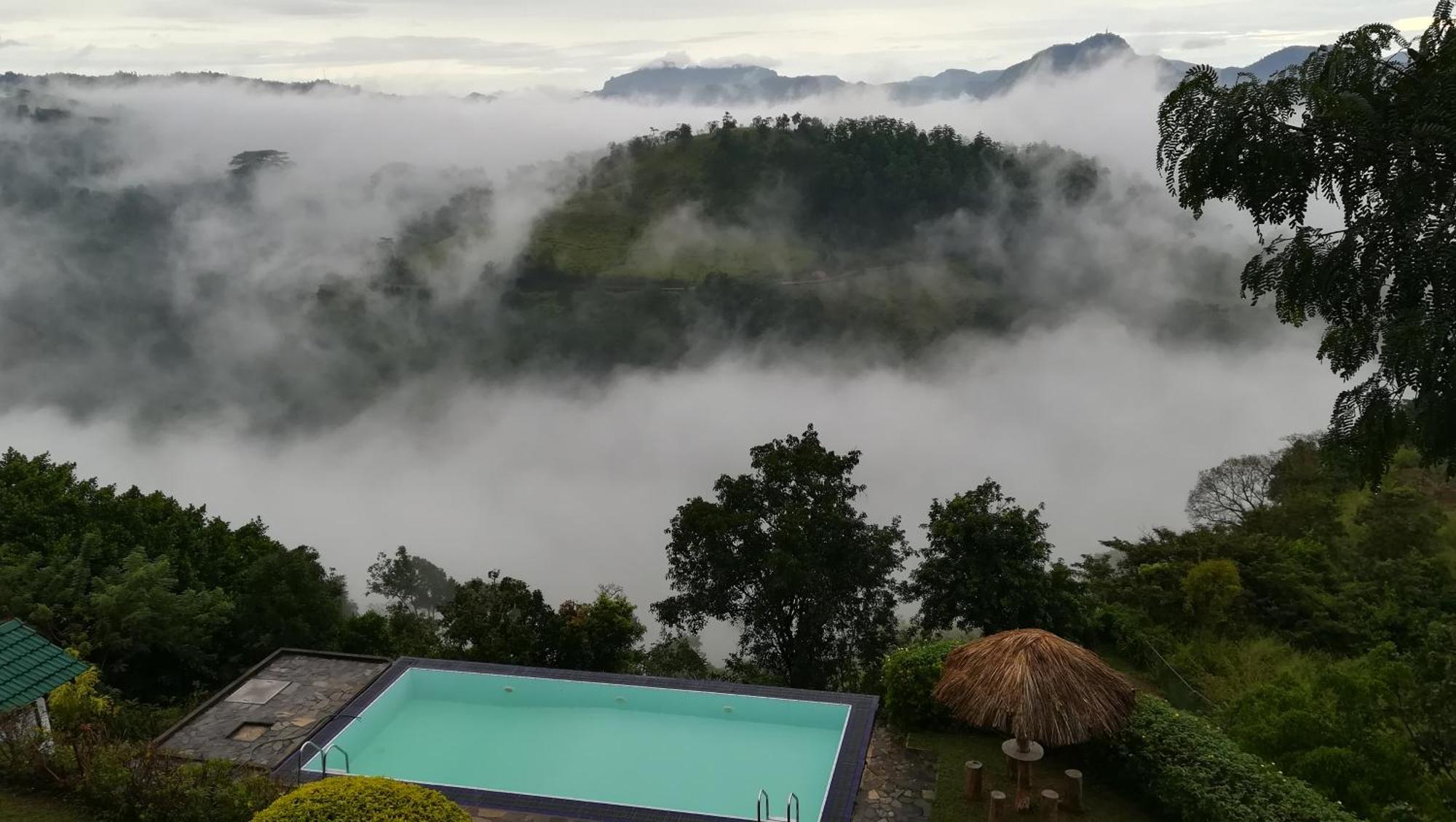 Sky Lodge Канди Экстерьер фото